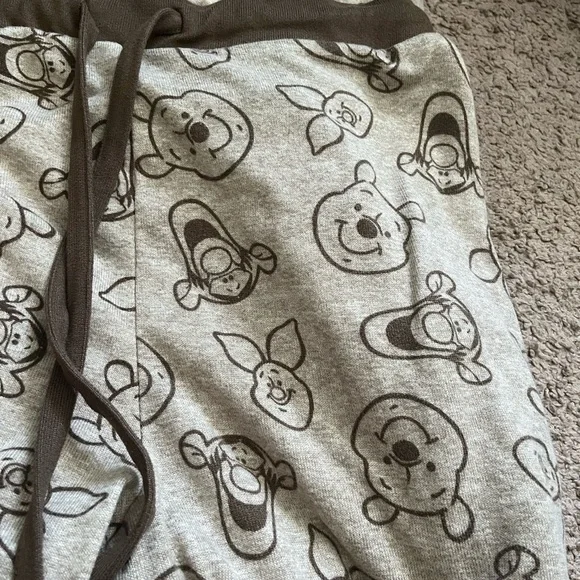 Disney Winnie The Pooh Pajama Set - Picture 5 of 12